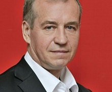 Сергей Левченко предложил поднять оклад губернатору на 44%