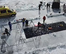 Рекордсменка книги Гиннеса нырнула под лед Байкала на  глубину 40 метров