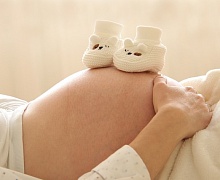 Косметолог Баллирано огласила список процедур, которые противопоказаны беременным