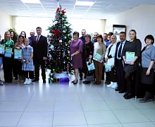 Новогодняя феерия в Усольском районе: лучшие торговые точки отметили наградами