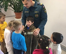 Сотрудник МЧС побывал на встрече с маленькими усольчанами в детском технопарке "Кванториум"