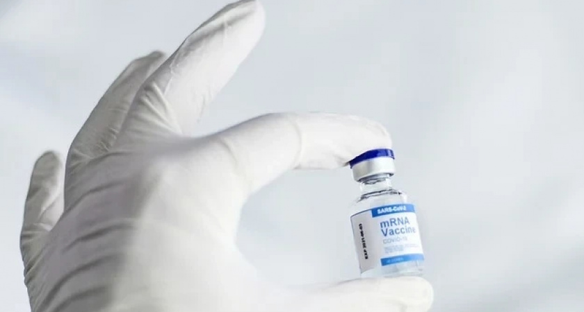 Мурашко сообщил о скором окончании проверки детской вакцины от COVID-19