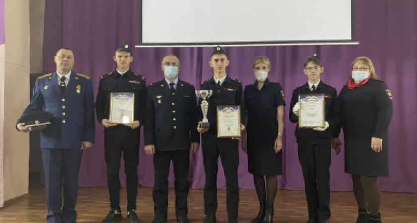 В Усолье-Сибирском полицейские и общественники поздравили победителей и призеров конкурса «Я, – будущий полицейский»