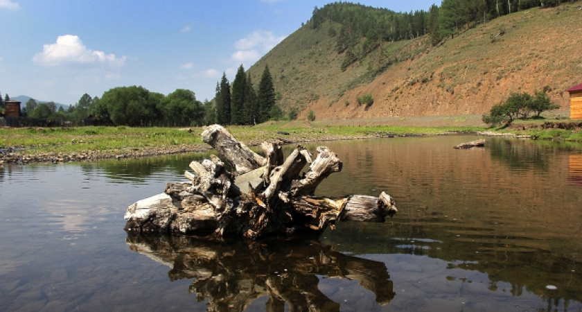 Погорельцам из Малого Голоустного требуется помощь