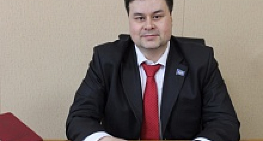 Вадим Кучаров поздравляет усольчан с Днём России