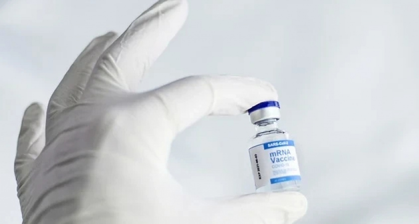 Мурашко заявил о готовности ВОЗ зарегистрировать вакцину «Спутник V»