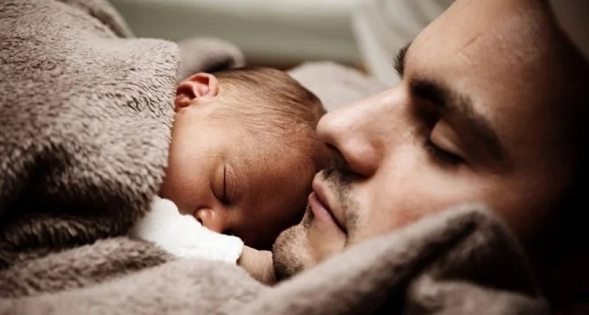 Кабмин разрешил отцам получать маткапитал: условия