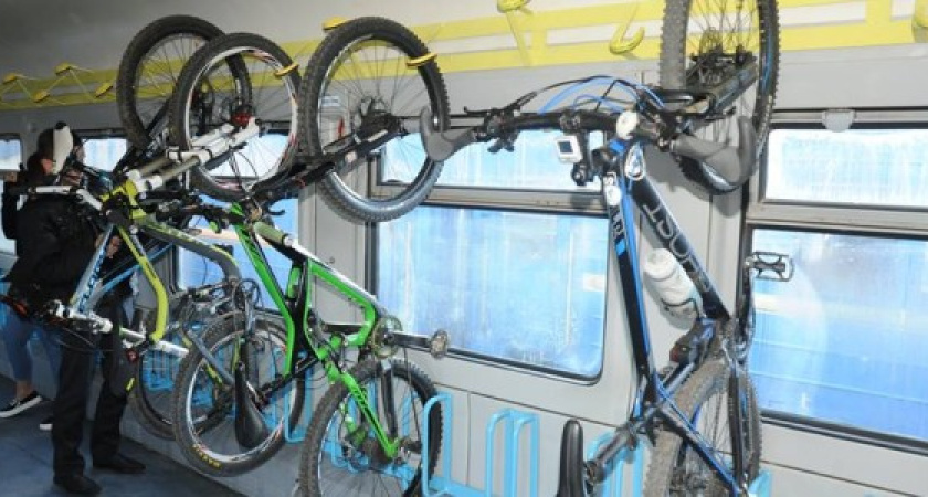 В пригородных поездах Иркутской области появятся веловагоны