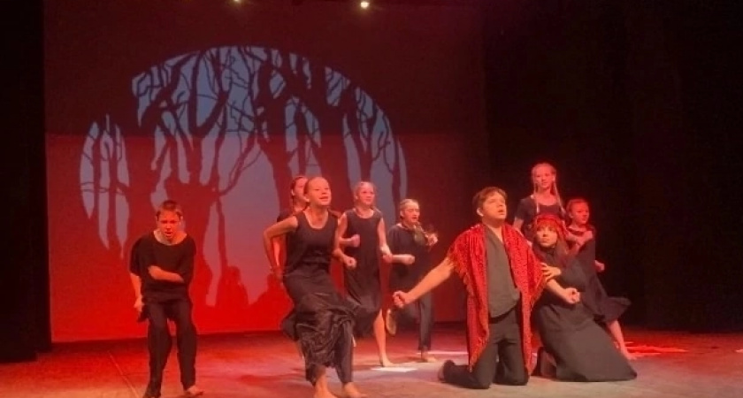 Триумф коллектива „Шаг вперёд“ на зональном этапе фестиваля „Байкальская школьная  классика