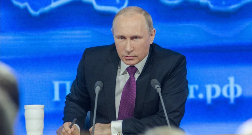 Путин призвал жестко реагировать на современные проявления нацизма