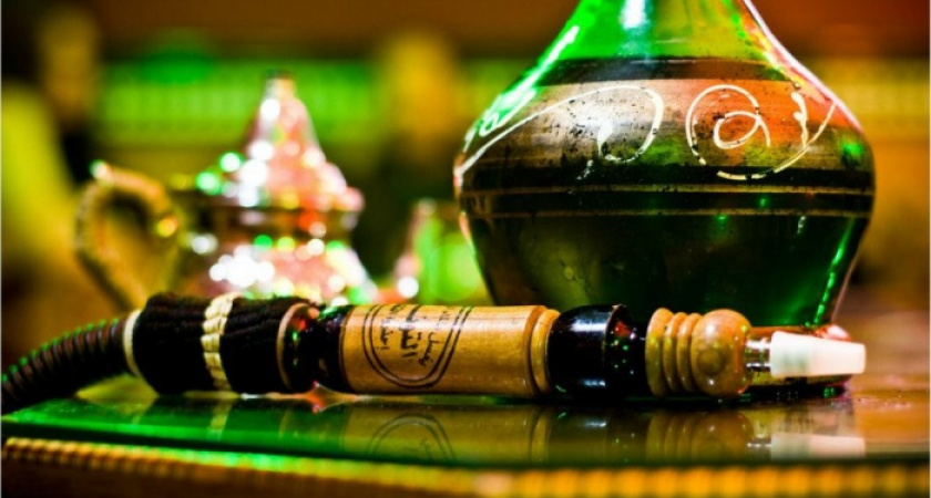 В российских кафе и ресторанах запретят вейпы и кальяны