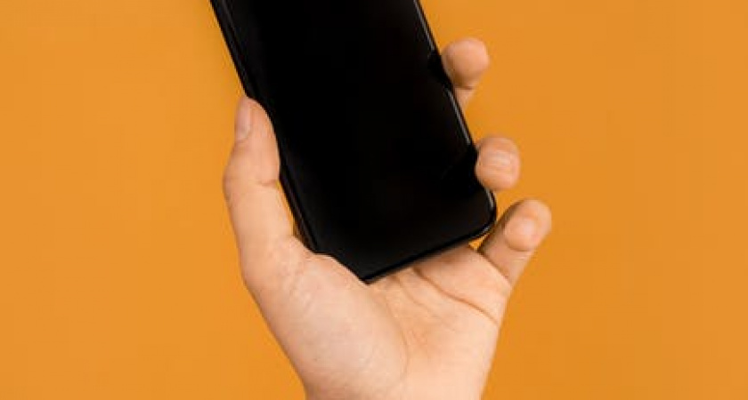 Владельцев смартфонов на Android предупредили о вирусах для кражи денег