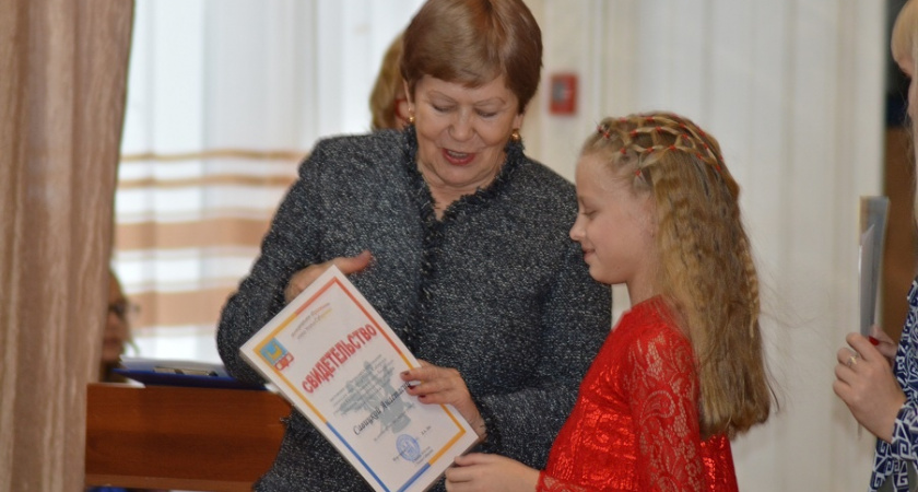 В Усолье состоялось торжественное вручение стипендии мэра города