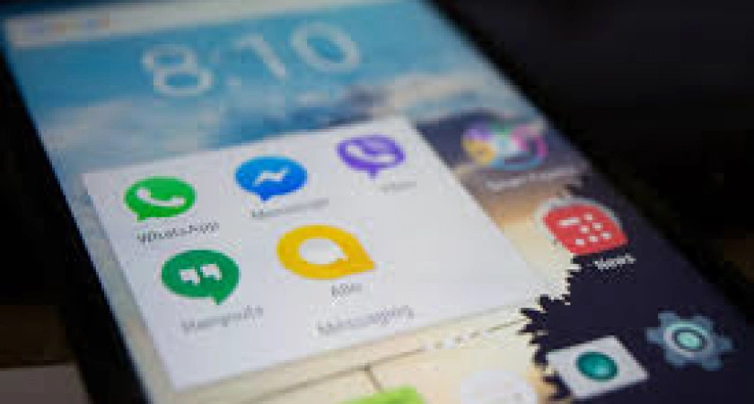 Фото к статье: Спецслужбы получат доступ к сообщениям в WhatsApp