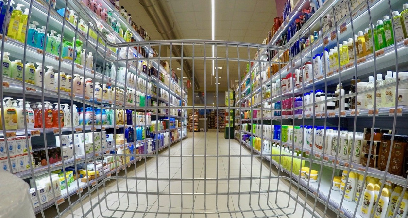 Путин потребовал за неделю прекратить рост цен на продукты