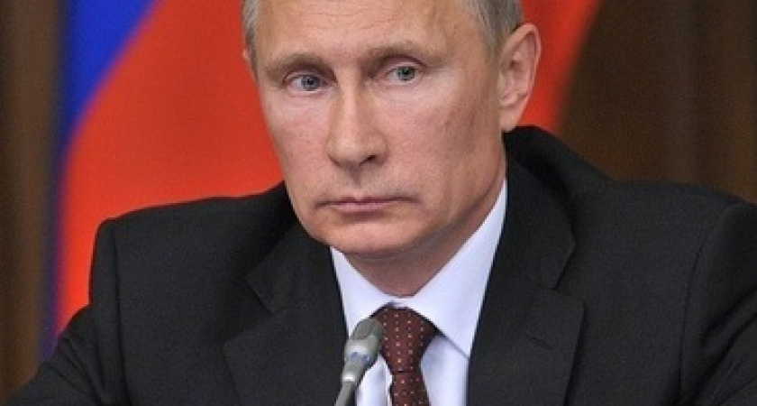 Владимир Путин потребовал до октября отчитаться по строительству дороги на Ольхоне