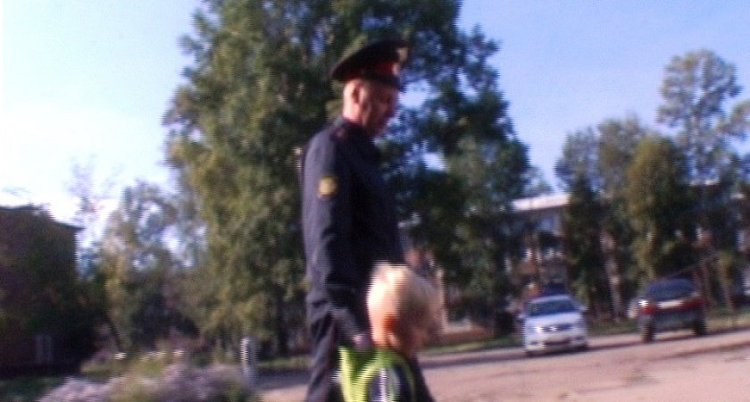 Участник конкурса «Народный участковый» вернул внука бабушке