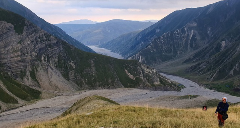 Министры обороны Азербайджана и России обсудили ситуацию на границе с Арменией