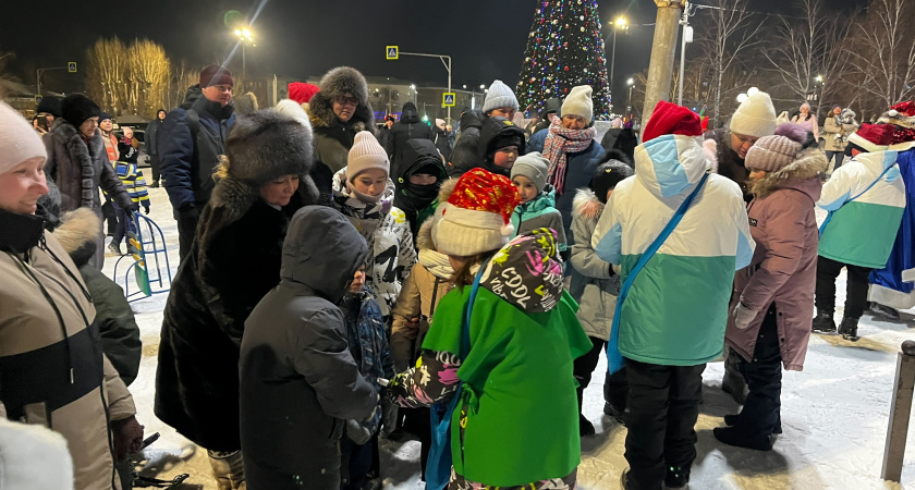 Новый год в Усолье-Сибирском: радость, улыбки и сладости для всех!