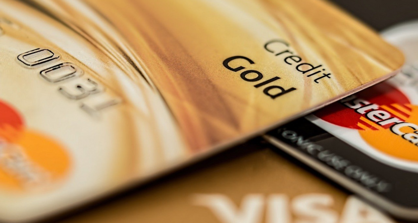 Глава Visa предрекает рост доли безналичных платежей в РФ до 90%