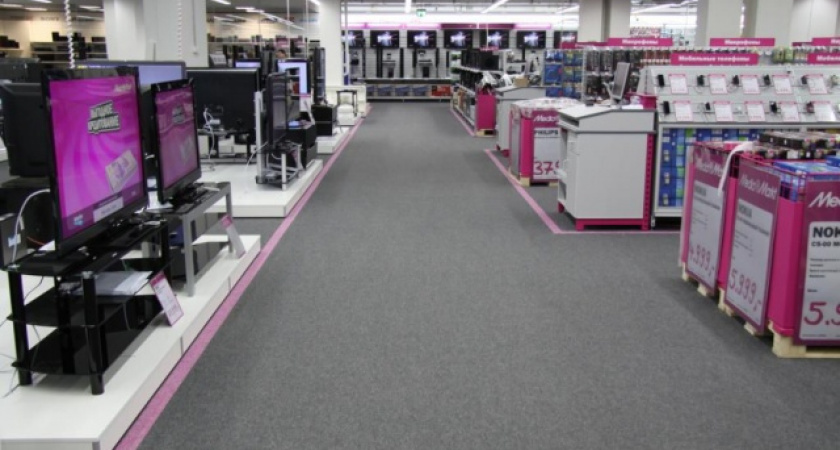 В России дорожает электроника, а продавцы не успели пополнить запасы товаров