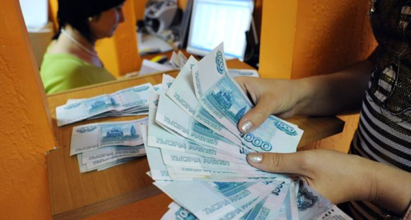Зарплата муниципальных чиновников в Иркутской области самая высокая в Сибири
