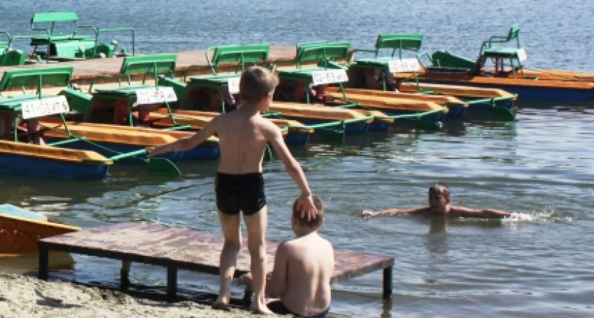 Сотрудники полиции проводят рейды по местам отдыха детей на водных объектах