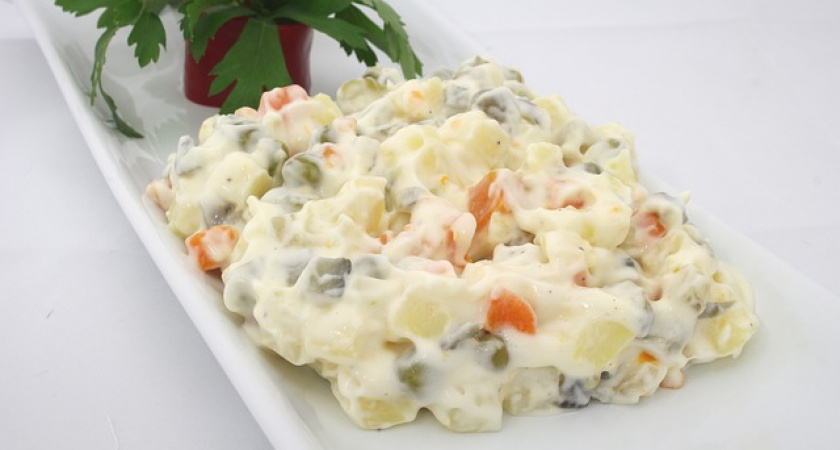 Кому нельзя есть оливье