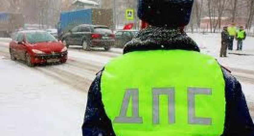 Фото к статье: Работа ГИБДД и штрафы: приняты важные поправки