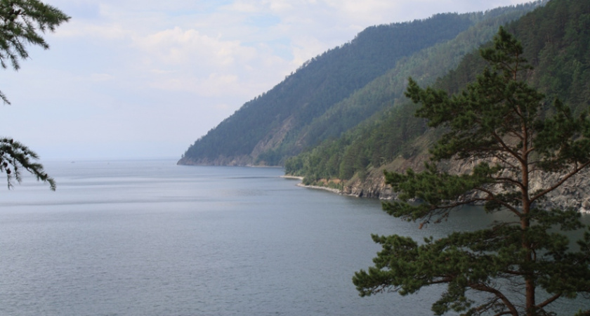 Двое рыбаков пропали на Байкале