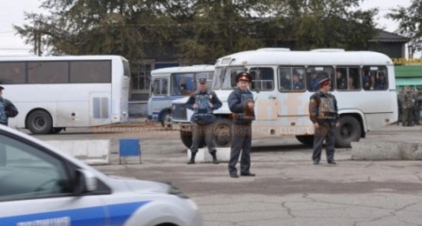 Фото к статье: «Террористы» в Усолье 