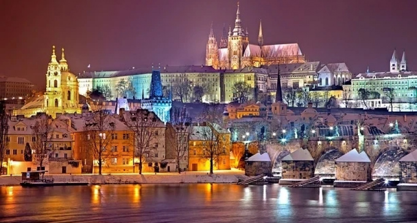 Глава МИД Чехии Липавский: чешско-российские отношения должны быть разморожены