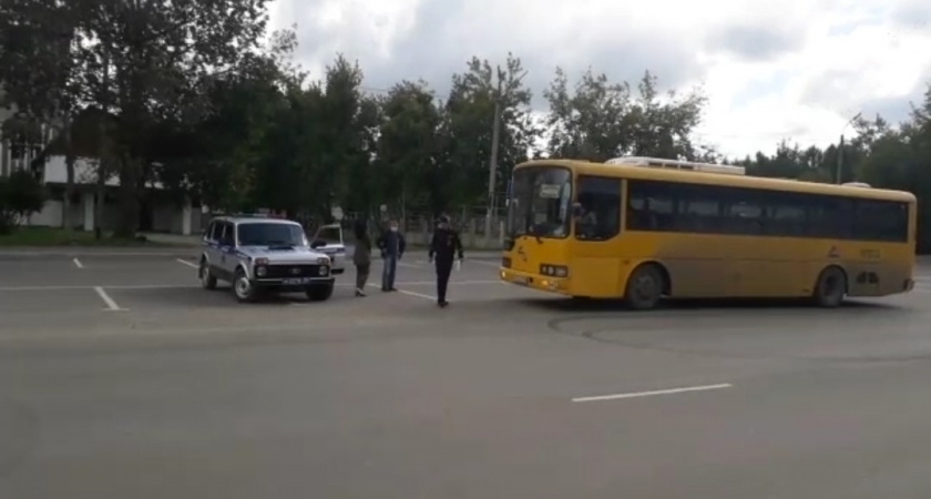 В Усолье-Сибирском проверяют соблюдение санитарных мер в общественном транспорте