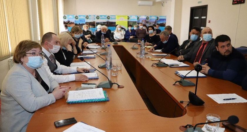 В Усольском районе обсудили перспективы развития здравоохранения 