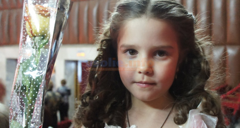 Полина Пинаева начинает день с танцев