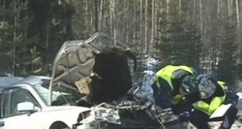 Автомобильная пробка образовалась на трассе М-53 из-за крупного ДТП