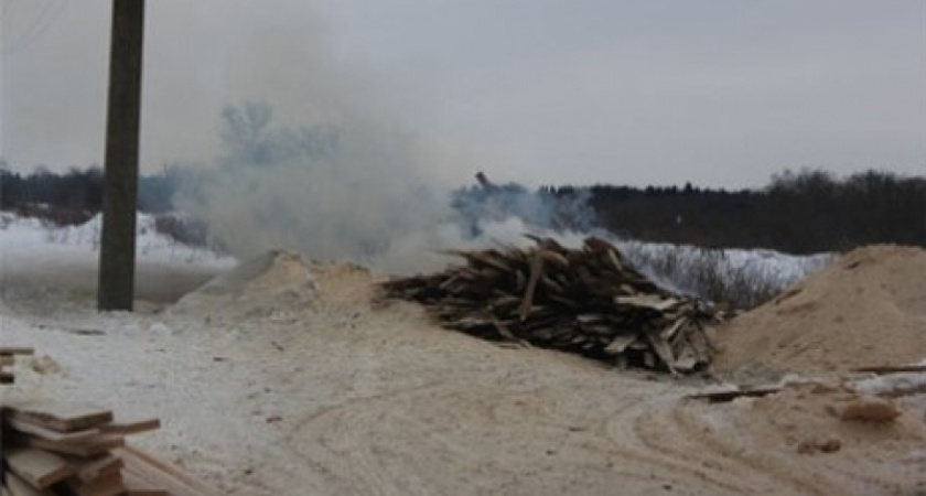 Поселок Чунский в Приангарье задыхается от дыма из-за деятельности лесопромышленников