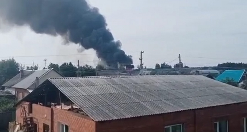 Склад загорелся в Усолье-Сибирском 