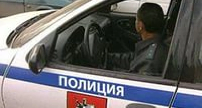 Фото к статье: В Усолье-Сибирском полицейские просят граждан остерегаться мошенников