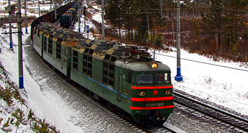 Рейды по выявлению нарушителей правил перехода через пути проходят на ВСЖД