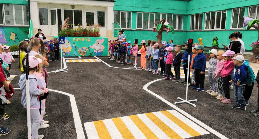 Усольские полицейские приняли участие в проверке готовности образовательных учреждений к предстоящему учебному году