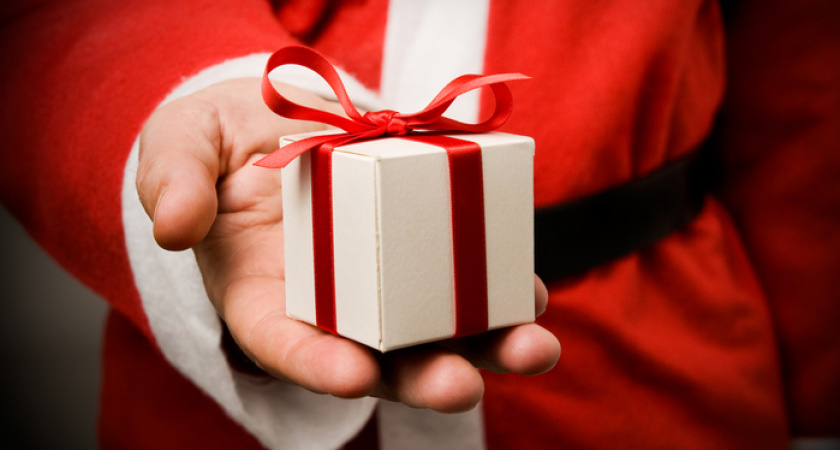 Компьютер в подарок детям к Новому году