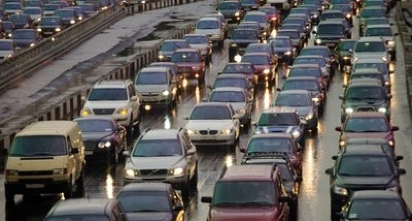 Фото к статье: Статистика: в России на 1000 жителей приходится 340 автомобилей