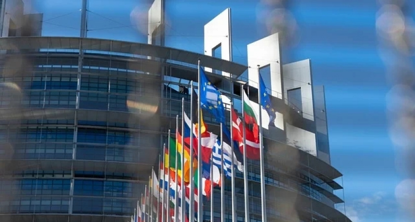 В МИД Польши считают спорным вопрос о единстве русских и украинцев