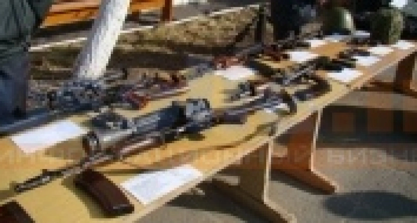 Фото к статье: Свыше 30 единиц нелегального оружия сдали в полицию за плату жители Иркутской области  