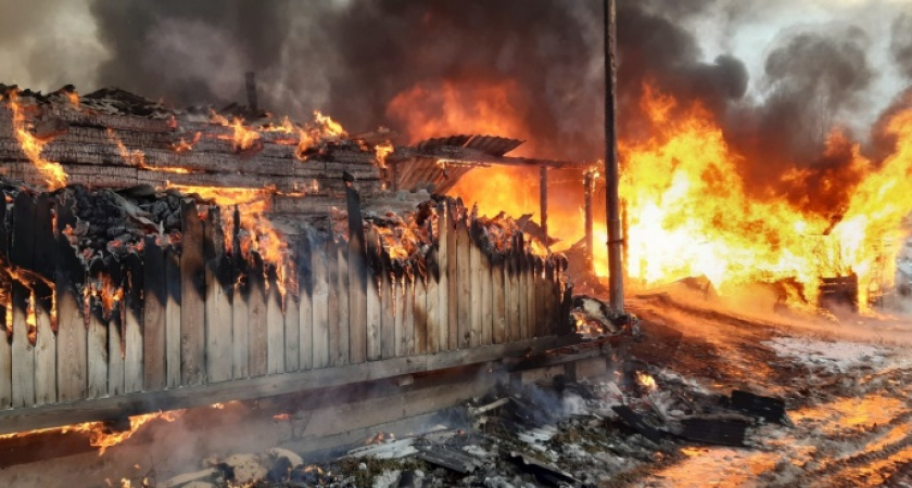 Мужчина пострадал на пожаре в Усольском районе 