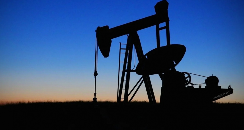 Уровень колебаний мировых цен на нефть изучили в Минэнерго РФ
