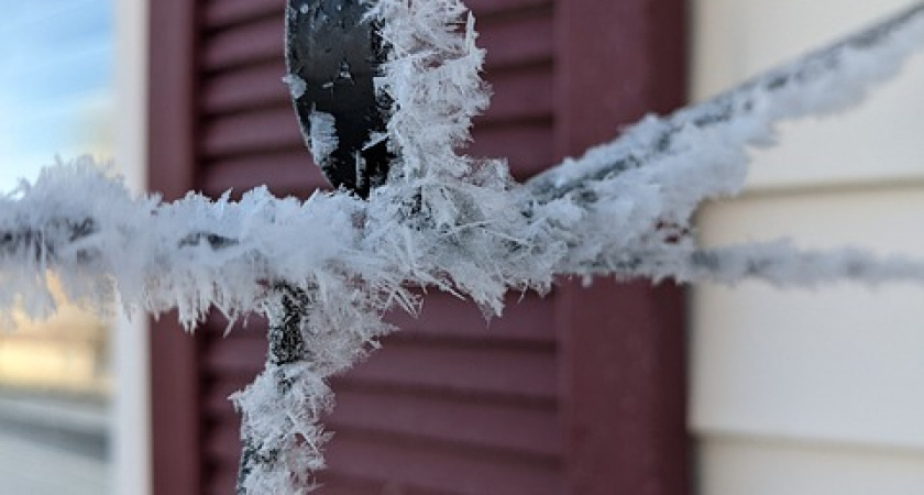Врач перечислил опасные симптомы обморожения и переохлаждения