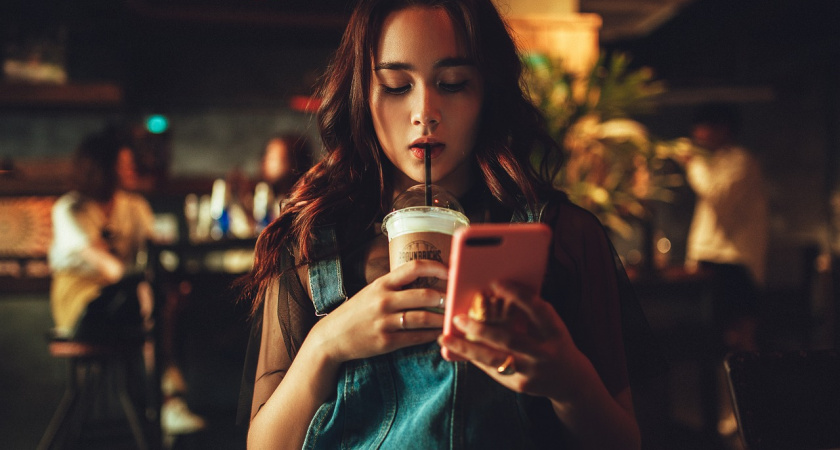 Психолог предупреждает: чрезмерное увлечение гаджетами опасно для мозга