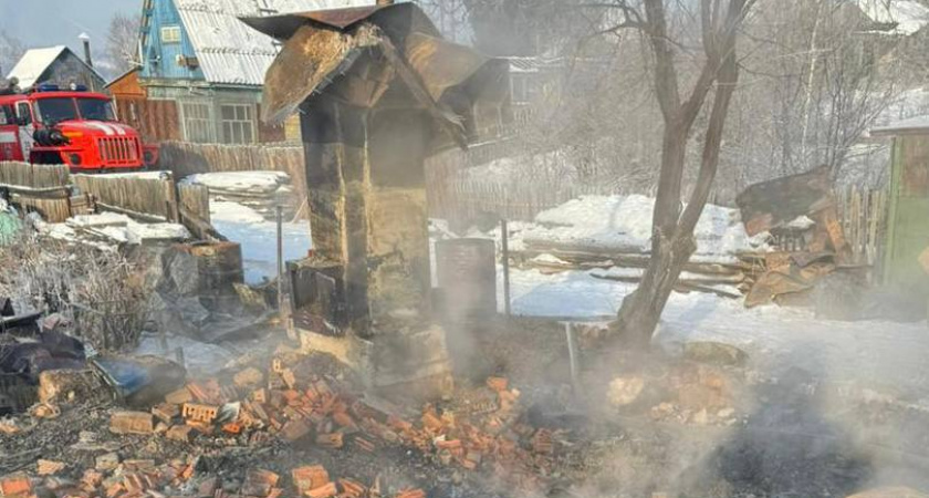 В Братске пожар унёс жизни двух человек: началась проверка